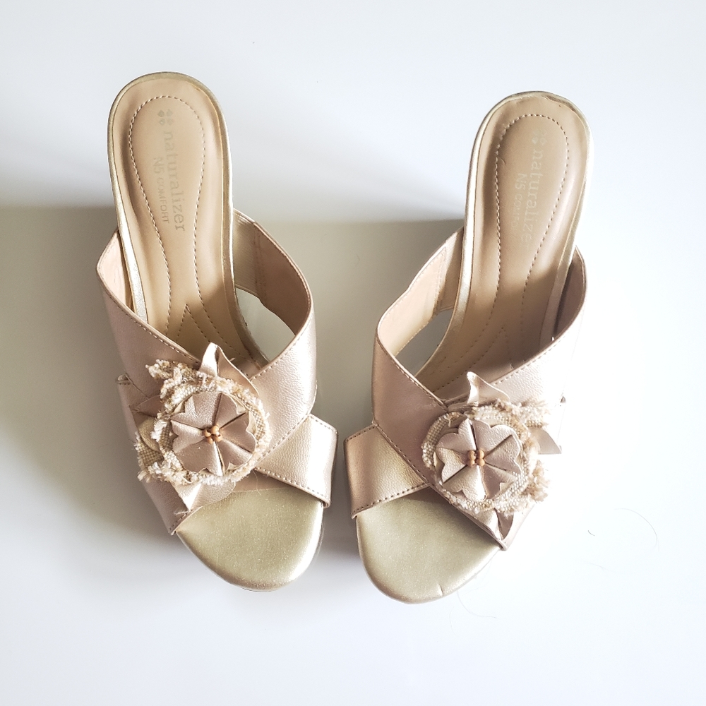 Naturalizer N5 Comfort Sandals